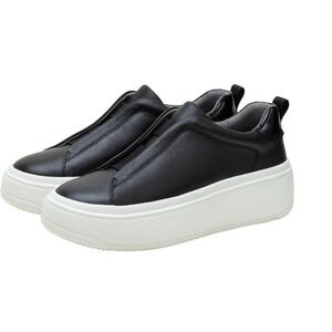 Linea Paolo Slip-On Leather Platform Sneaker Size 11 M Black Tumbled Leather